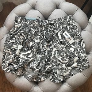 Old Navy Black and White Floral Print Tie Waist Shorts